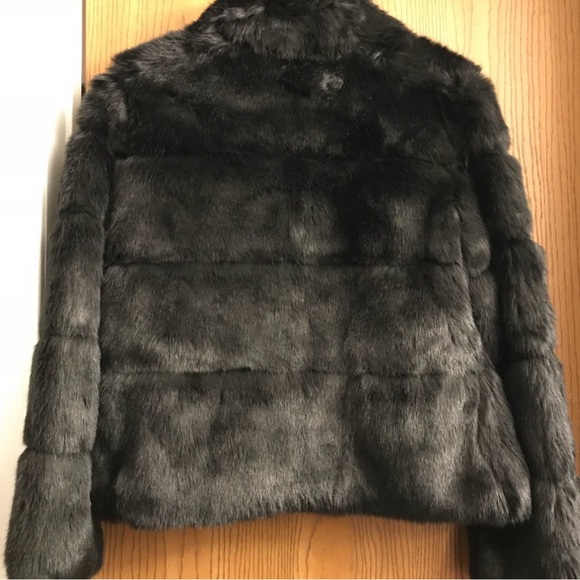 Michael Kors Faux fur chubby coat - Picture 2 of 6